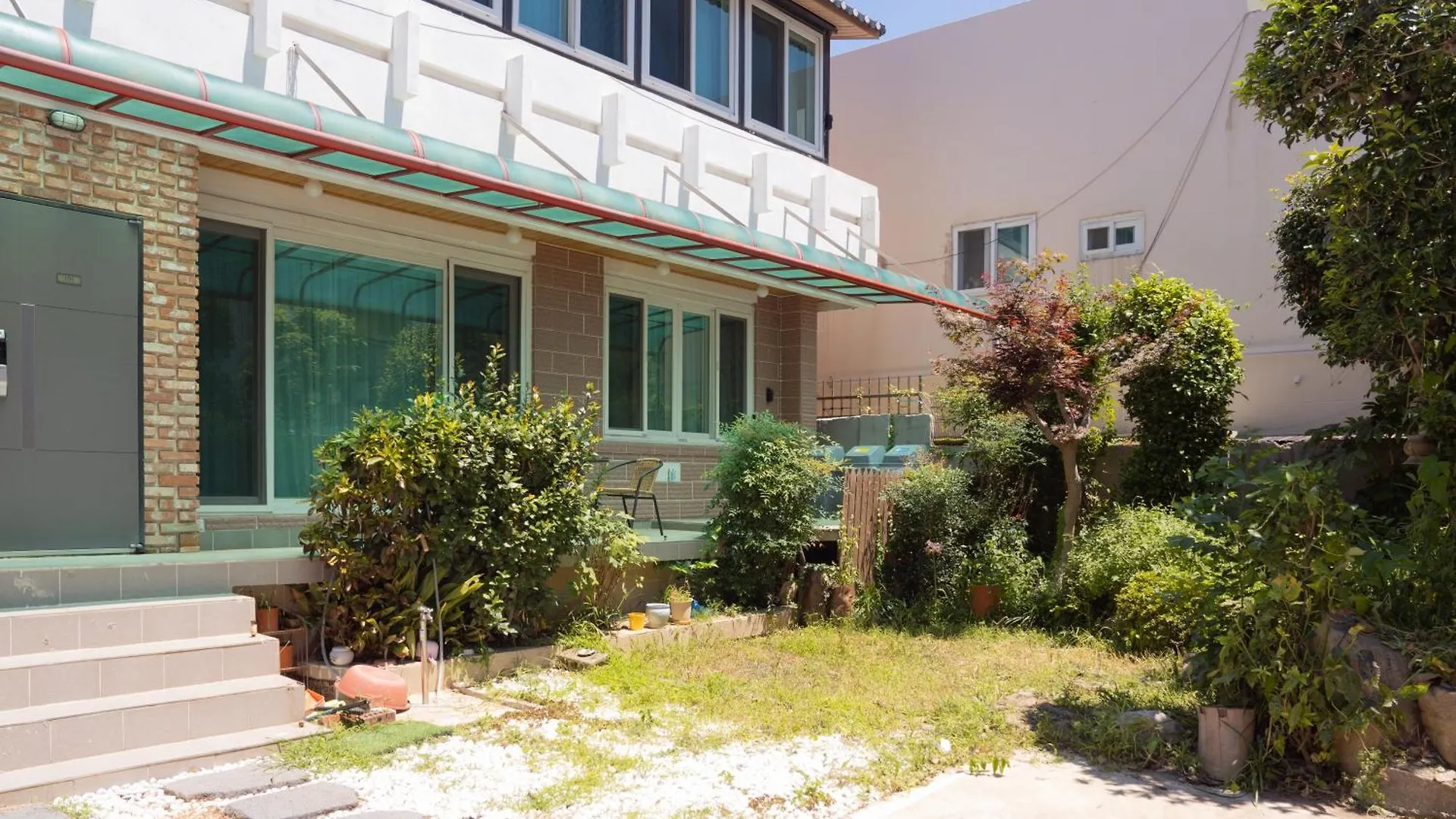 Almond House, Busan Gwang-An 0*,  South Korea