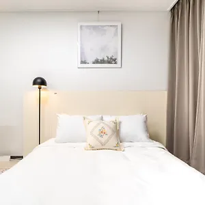 Urbanstay Cityhall 公寓